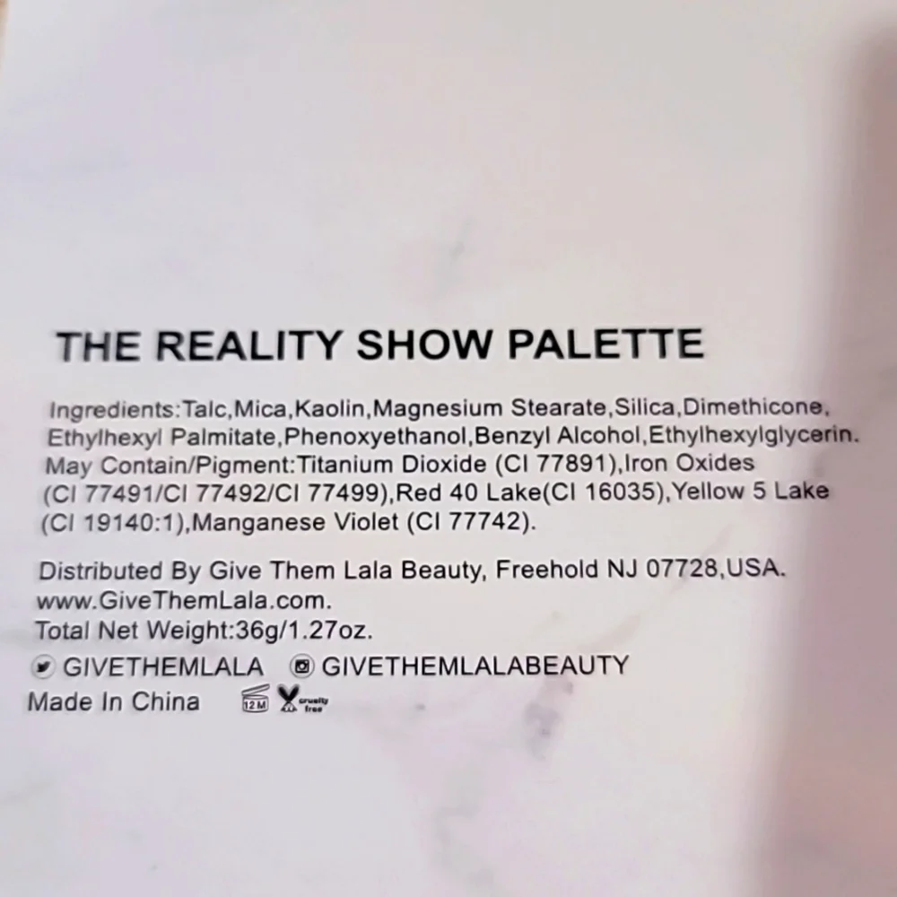 Give them Lala Beauty Palette